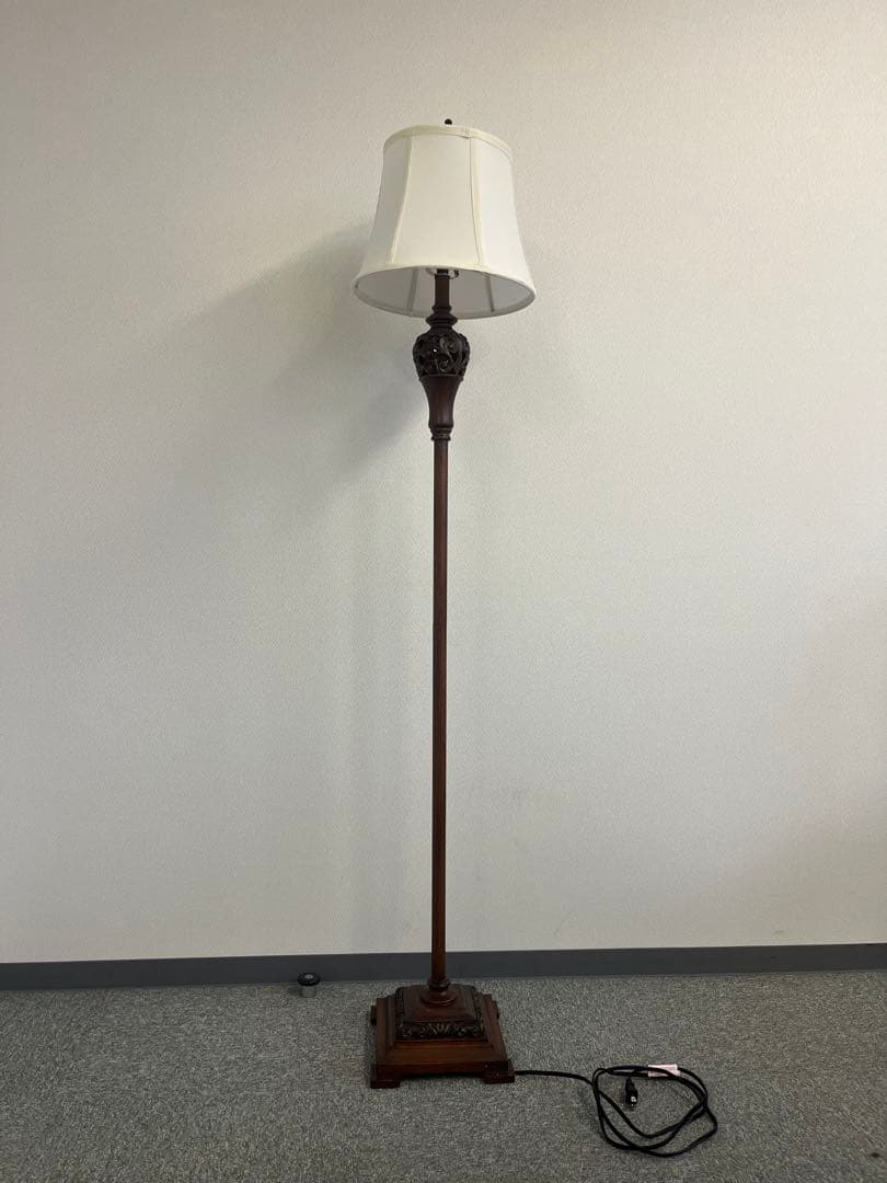 スタンドランプ　ホワイトシェード