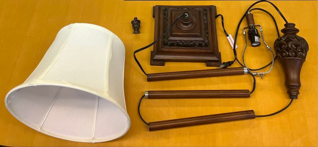 スタンドランプ　ホワイトシェード