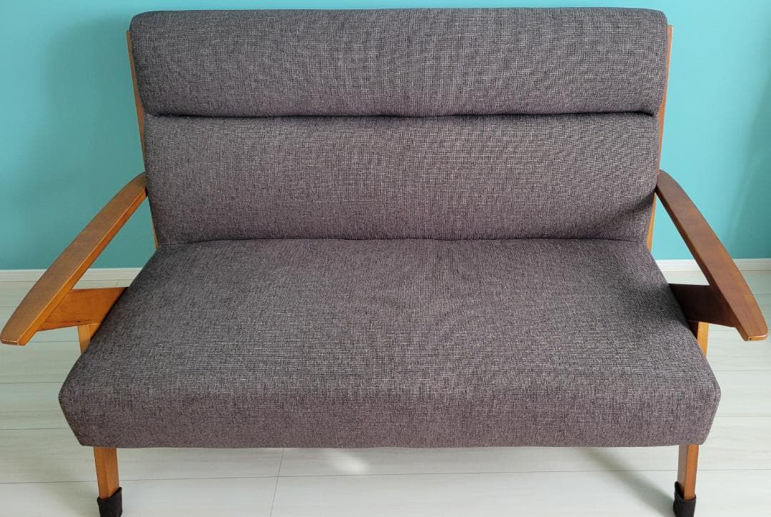 emo (エモ）ソファ