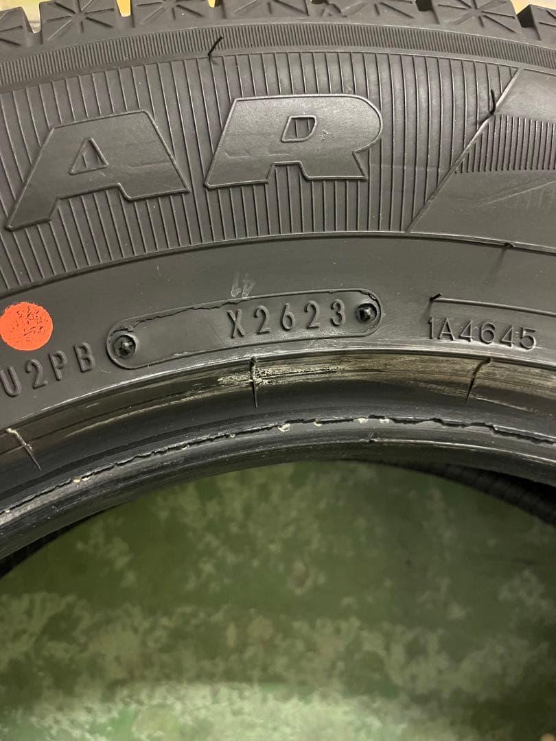 175/80/R16スタッドレスタイヤ