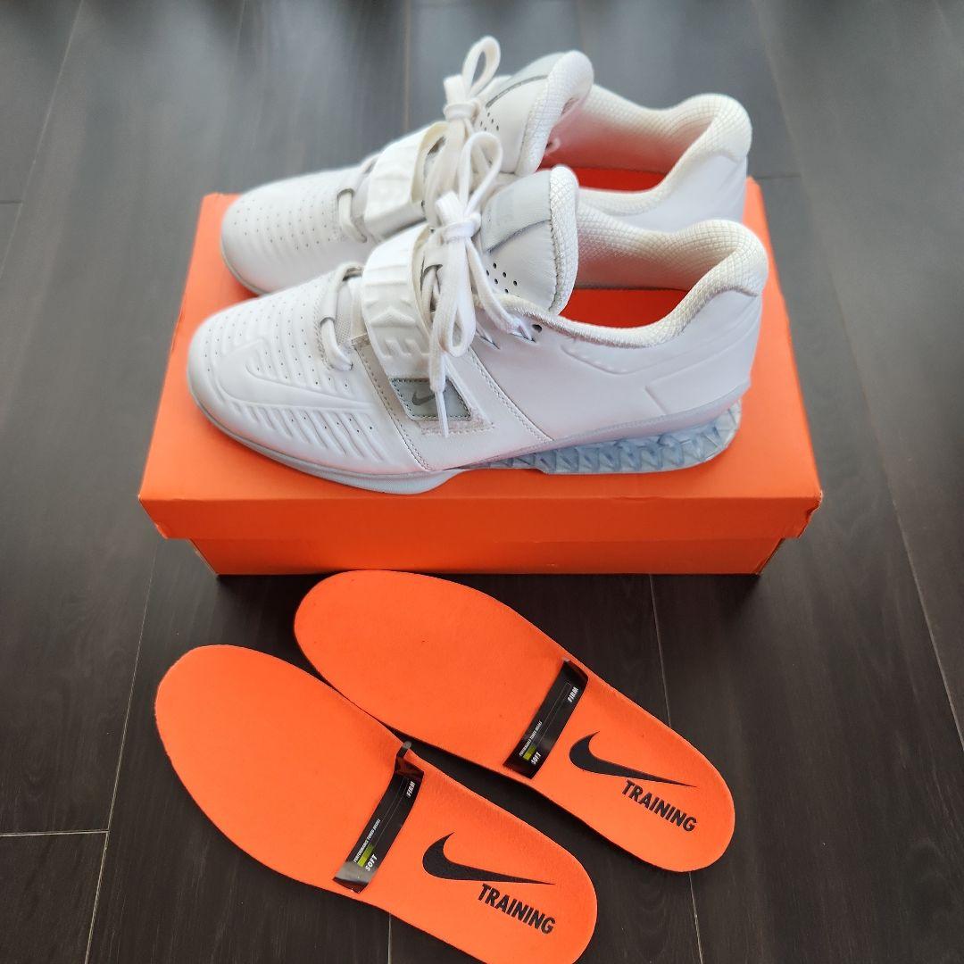 が*う様 プ*ー様 NIKE ROMALEOS 3XD（ナイキ ロマレオス）ホワ