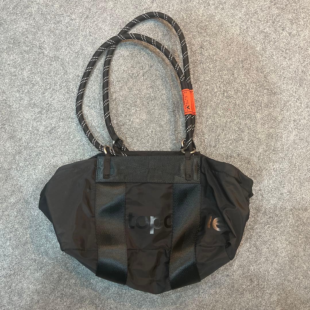 Topologie Summit Duffle Small ブラック バッグ