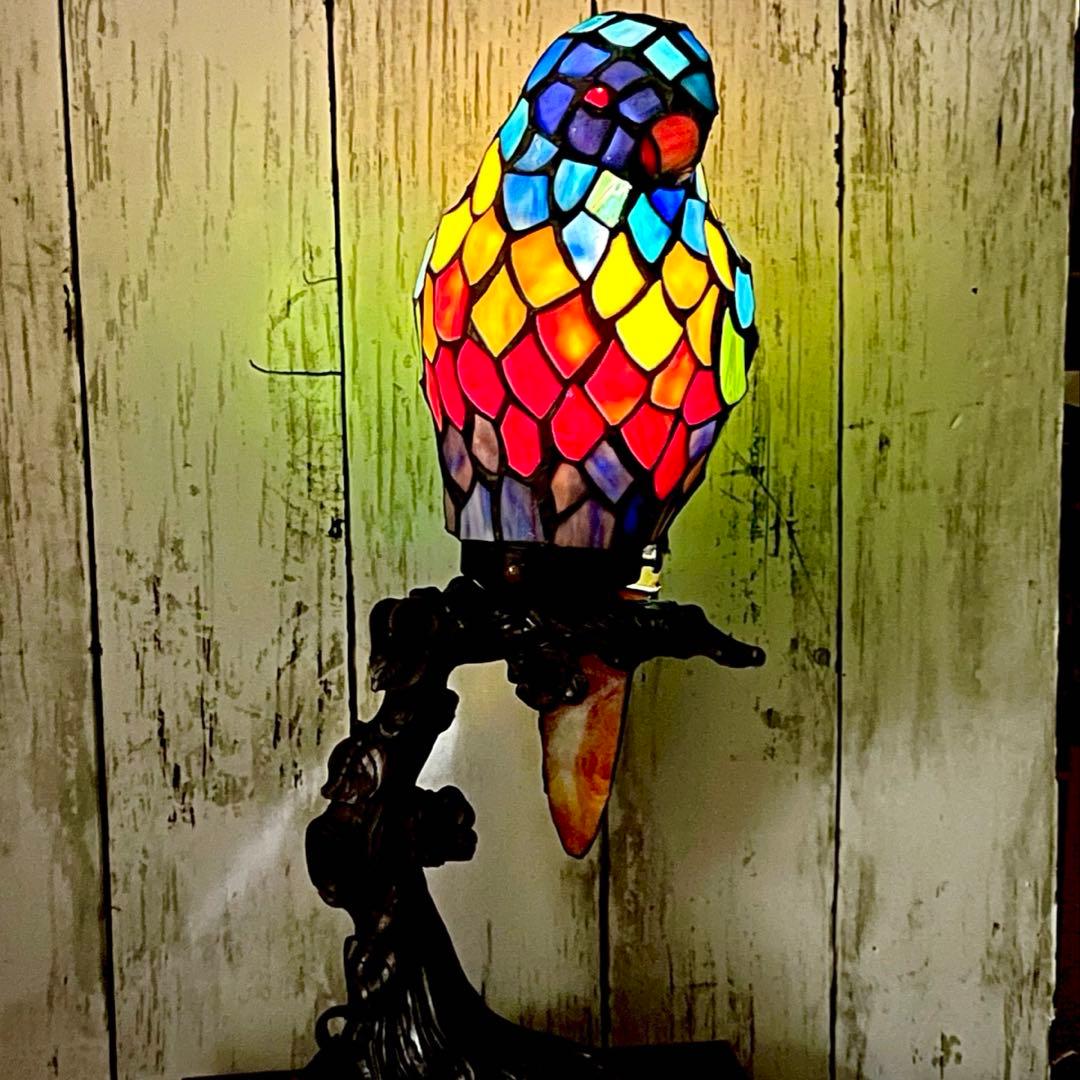 オウムのステンドグラスランプ