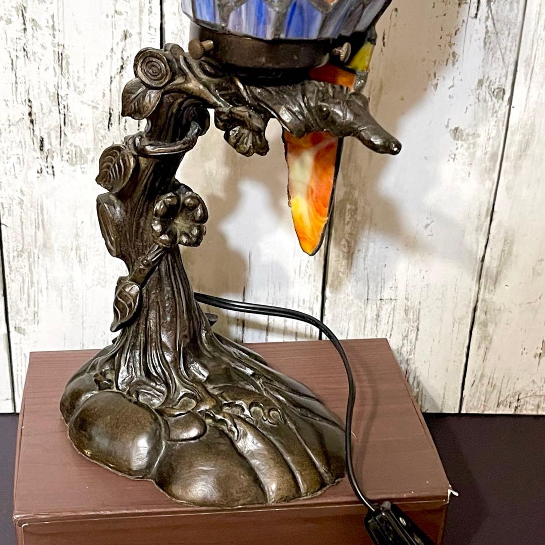 オウムのステンドグラスランプ