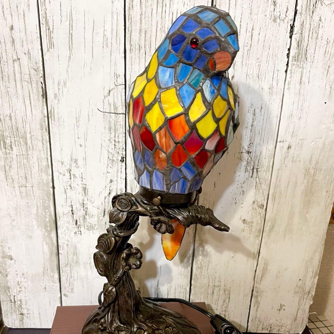 オウムのステンドグラスランプ