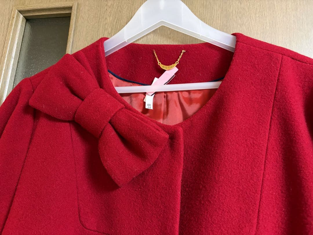 な*お様 【新年SALE 】美品☆ローズティアラリボン付ウールコート赤大きいサイ