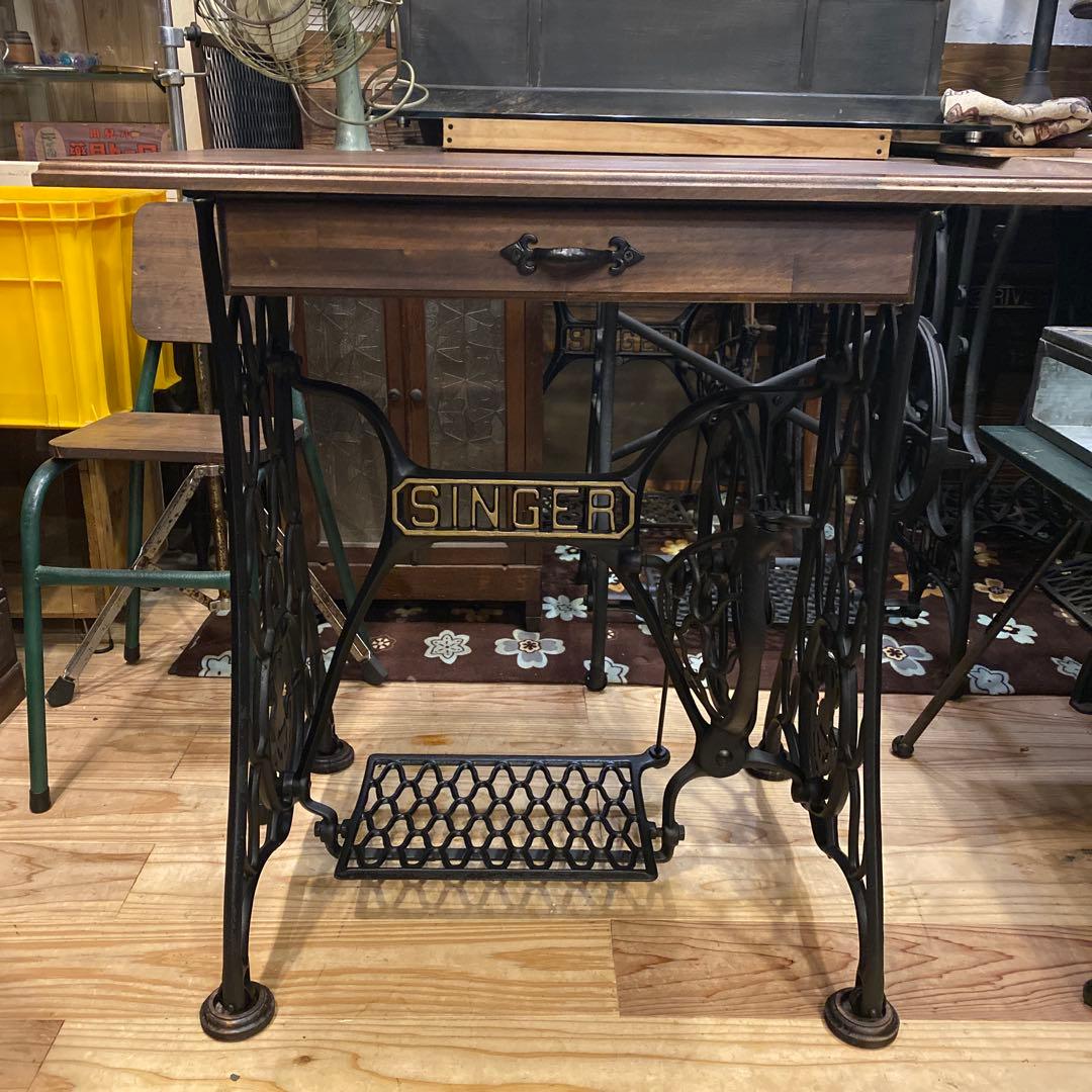 そらしど様　網脚ミシン台テーブル