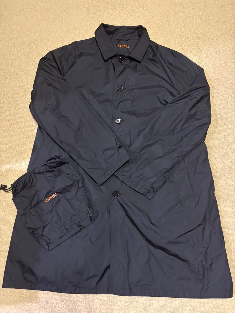 アスペジASPESIネイビー ナイロンステンカラーコート 収納可能