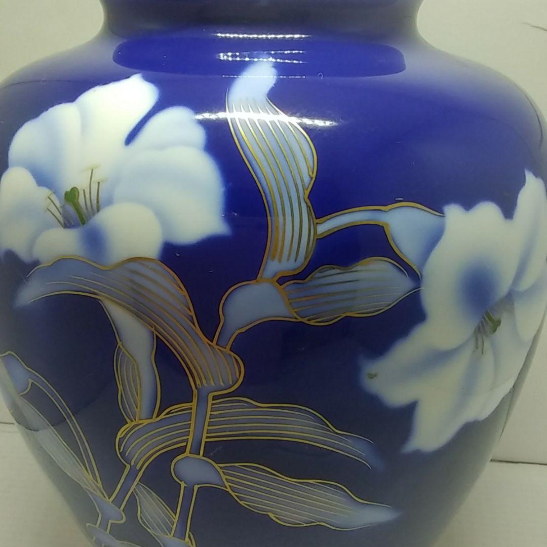 ４１２宮内庁御用達アンティーク深川製磁花瓶ゆり　24.5cm