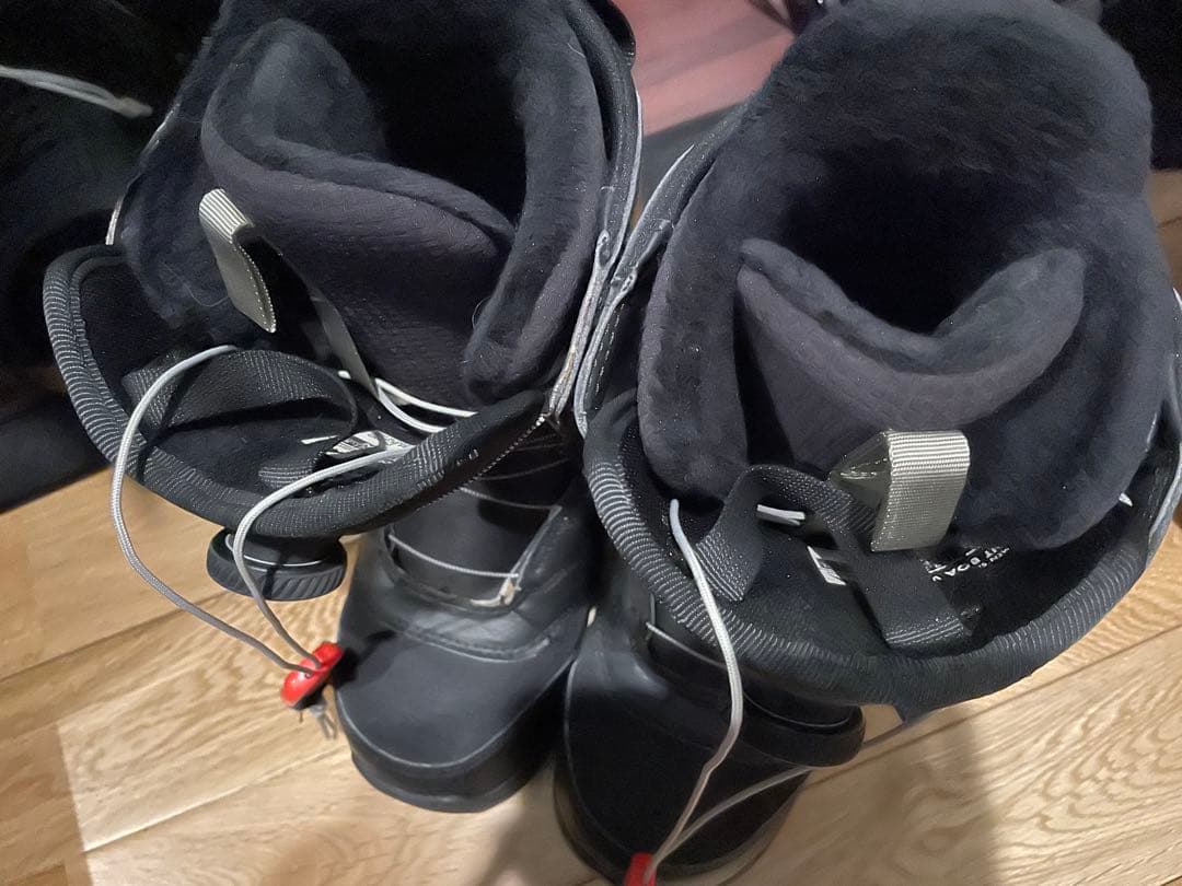 美品　Burton BOA ブラック スノーボードブーツ 女性用22.5