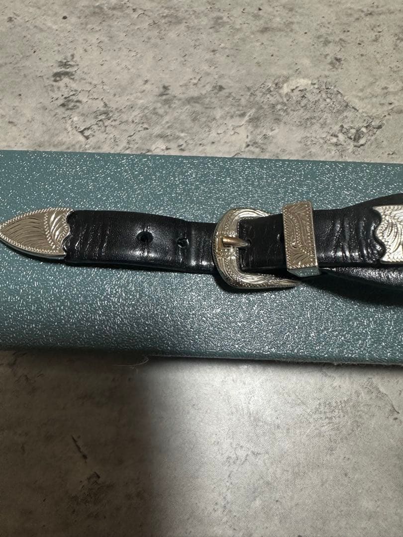 TOGA TOO ダブルバックルバングル