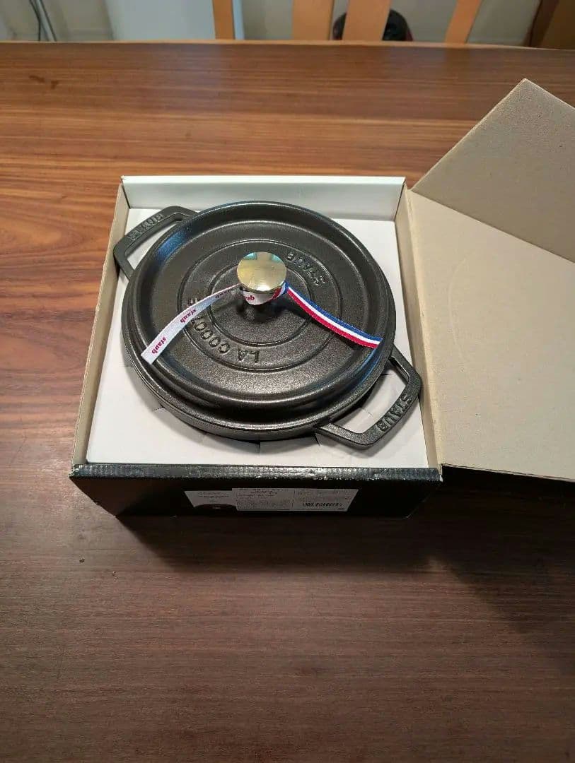 Staub ストウブ ココットラウンド ブラック 22cm