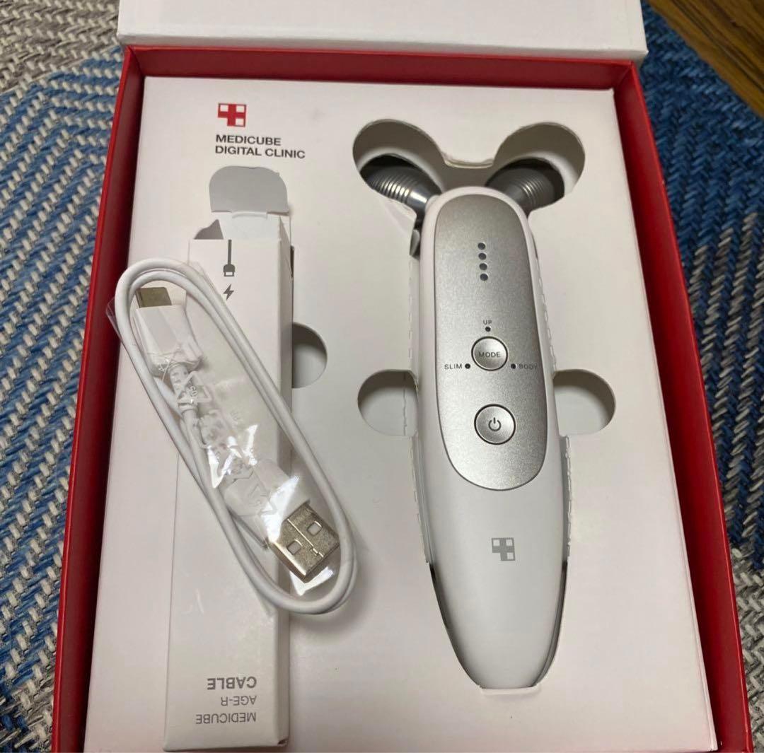 ボディ・フェイスケア MEDICUBE AGE-R DERMA EMS SHOT