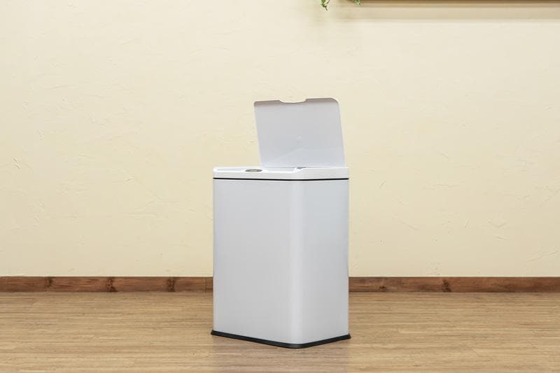 【新品・送料無料】センサー自動開閉式　2分別　ダストボックス　50L　BK/WH
