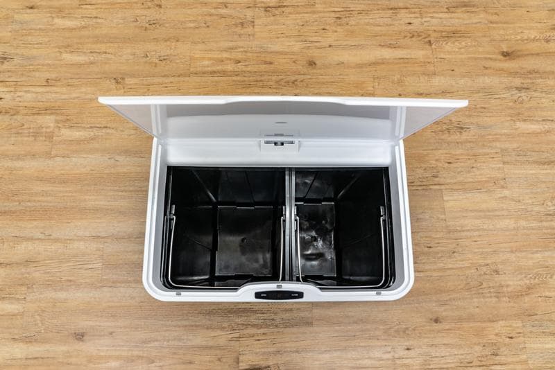 【新品・送料無料】センサー自動開閉式　2分別　ダストボックス　50L　BK/WH