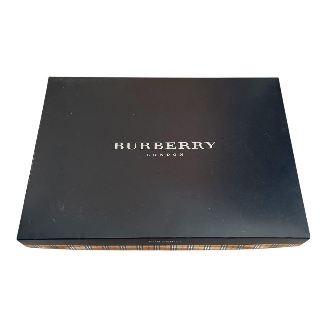 亀井様新品未使用】BURBERRY ロゴ刺繍 ウールひざ掛け ブランケット