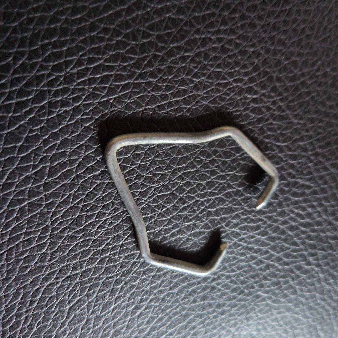 ほうきの上についている金属