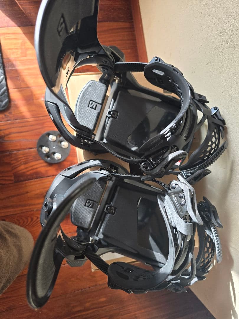SALOMON SUPERMATIC スノーボードビンディング
