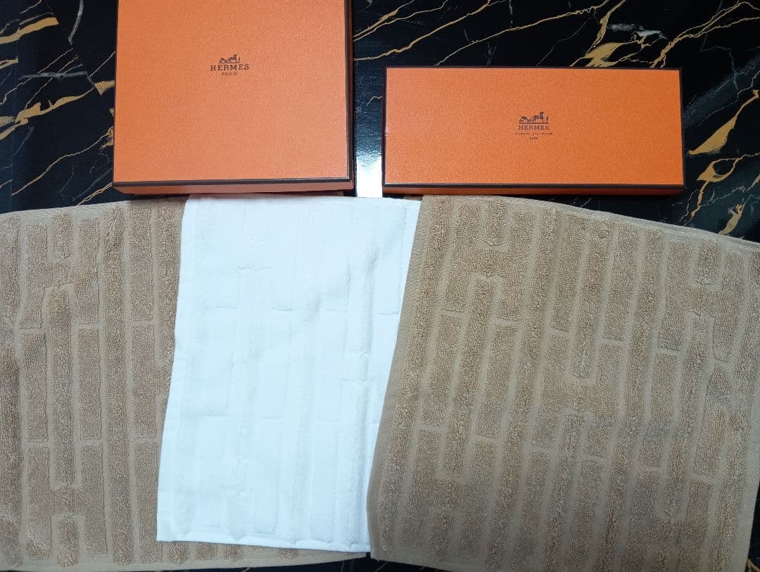 くろべー様用 エルメス HERMES カレ ハンドタオル タオルハンカチ