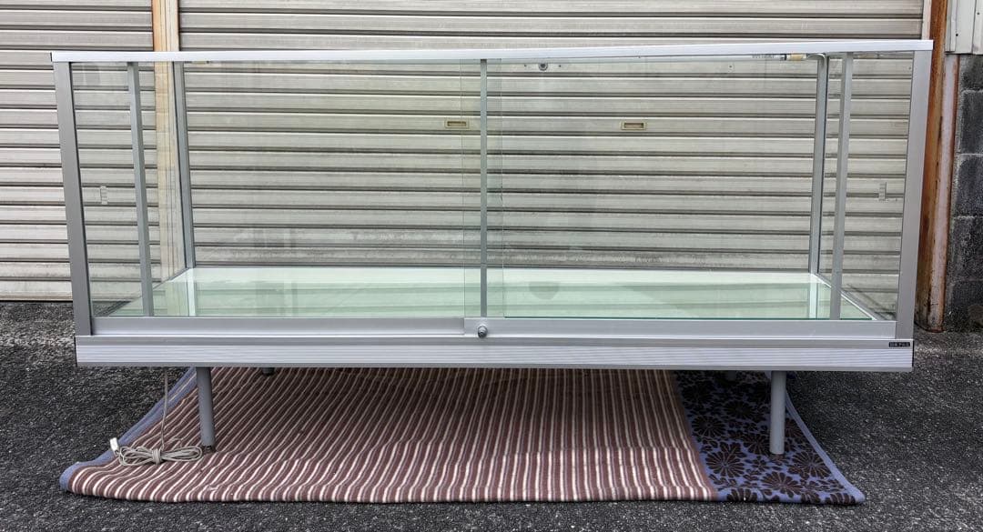 【美品】レトロなショーケース 大型 照明付き