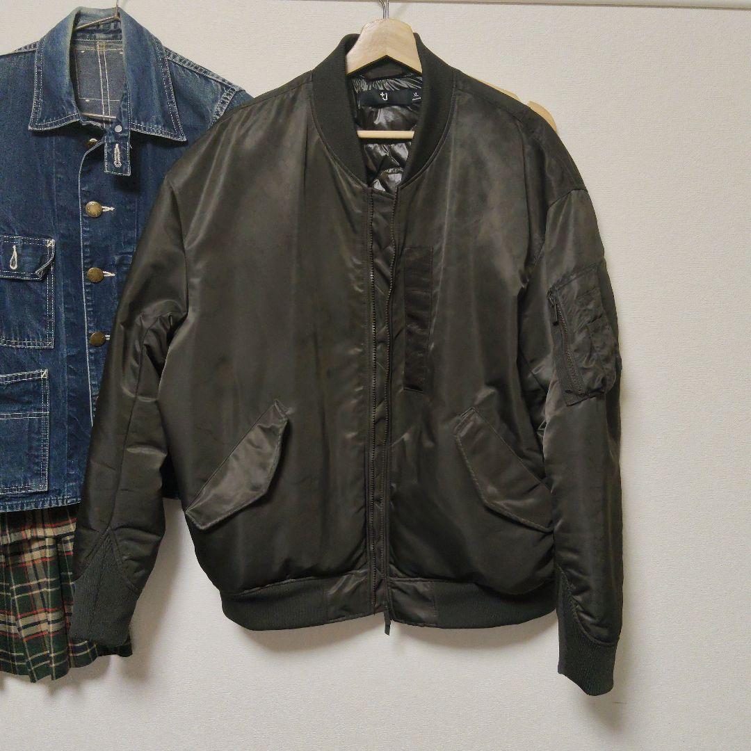 浅*一様 ユニクロ　＋J ハイブリッドダウン　オーバーサイズMA-1 フライトジ