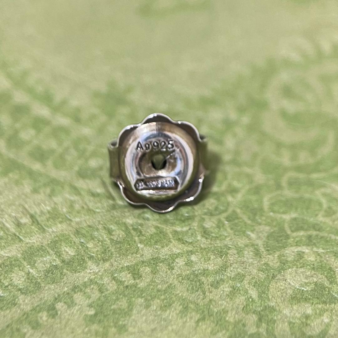 【極美品】グッチ　マーモントGG ツイストピアス片耳　アラベスク　925