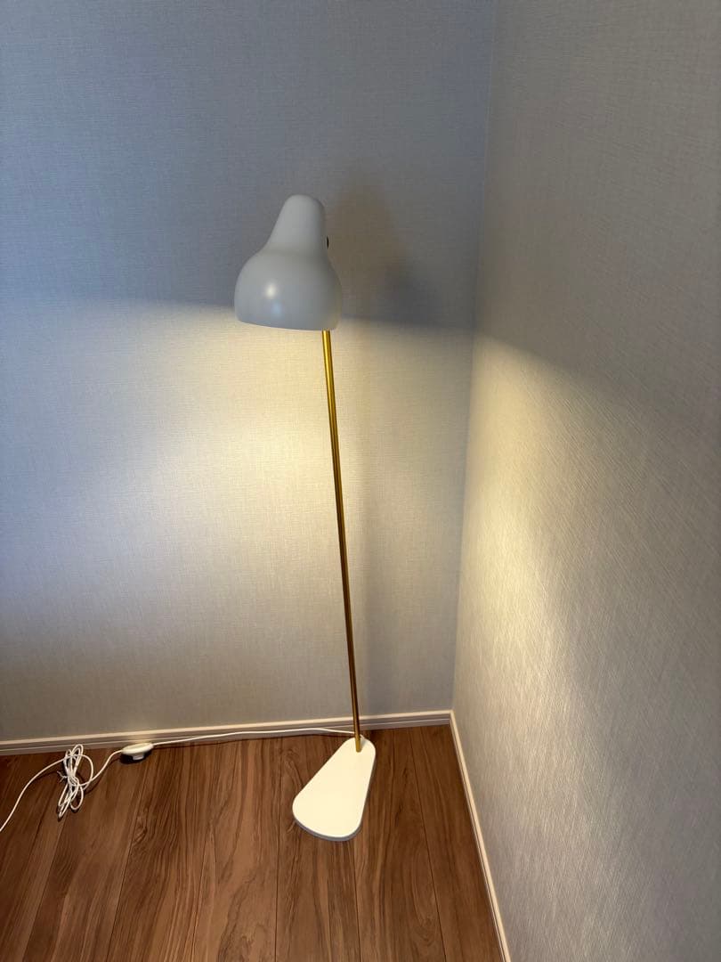 ルイスポールセン　フロアーランプVL38