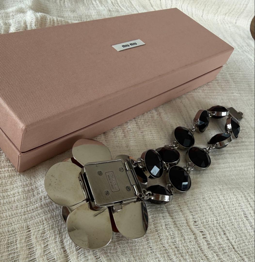 miumiu ミュウミュウ カメリアビジューブレスレット