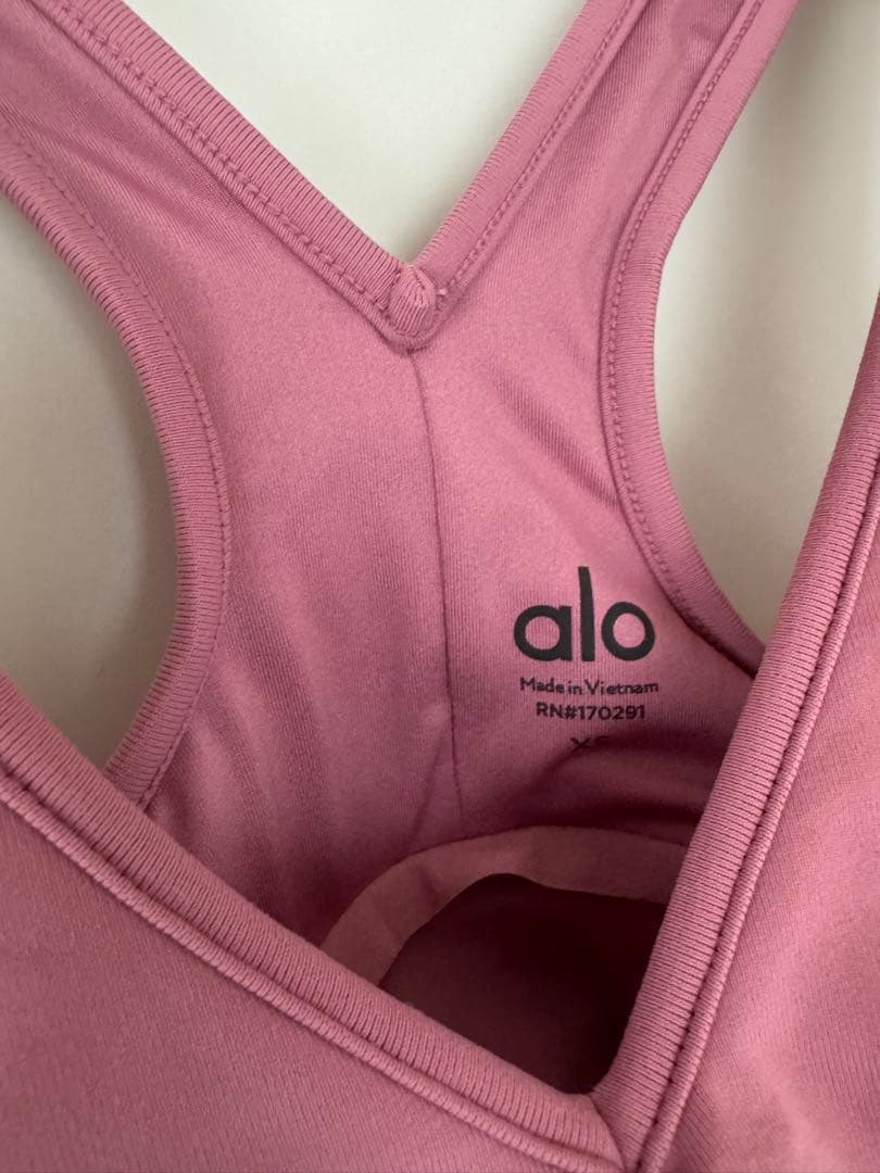 alo yoga Wild Thing Bra ブラトップ　ヨガウェア