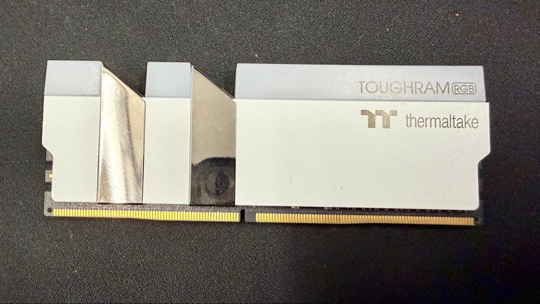 【32GB×1枚】thermaltake Toughram RGB DDR4