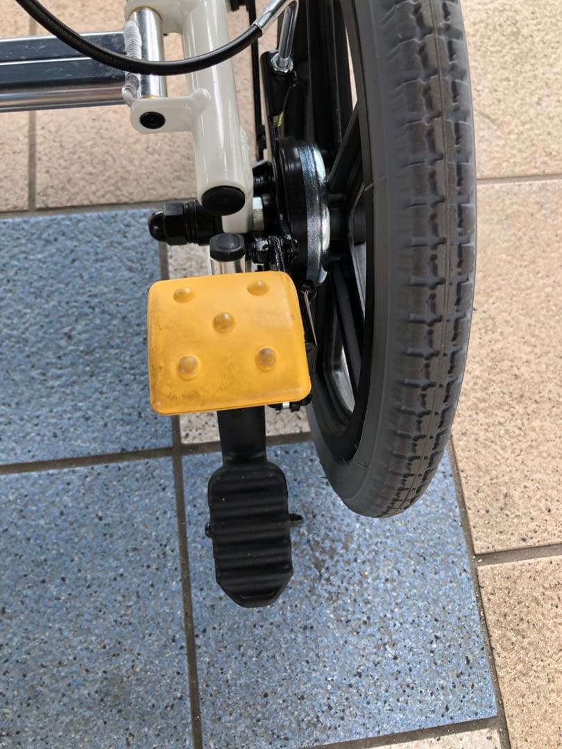 超スリム＆コンパクトリクライニング車椅子マイチルトシリーズ。MH-CR2