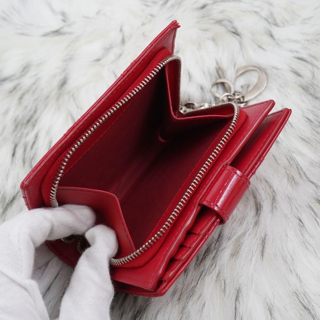 極美品　Christian Dior 二つ折り財布　レザー　チャーム付き　レッド