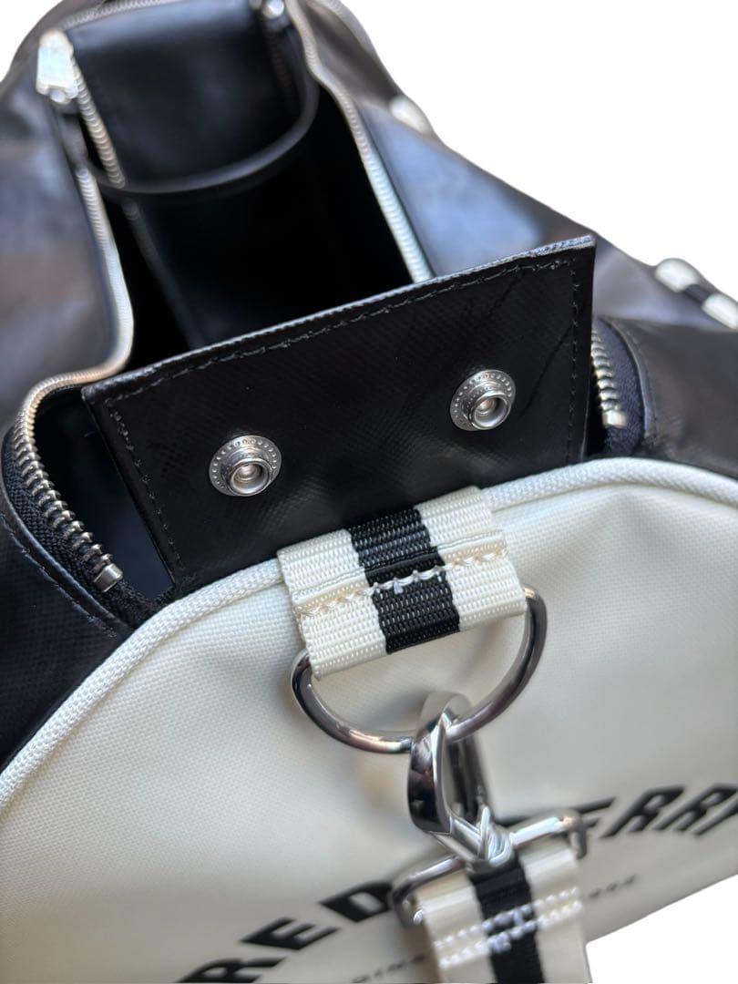 【完売品】FRED PERRY フレッドペリー　ボストンバック　ドラムバッグ