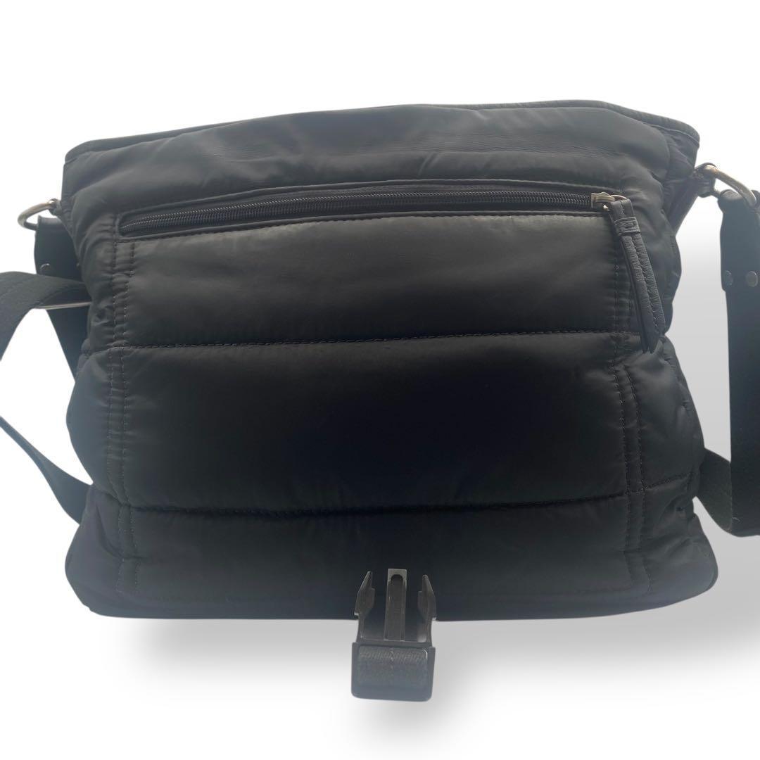 美品 COACH コーチ ショルダーバッグ キルテッドメッセンジャー ブラック