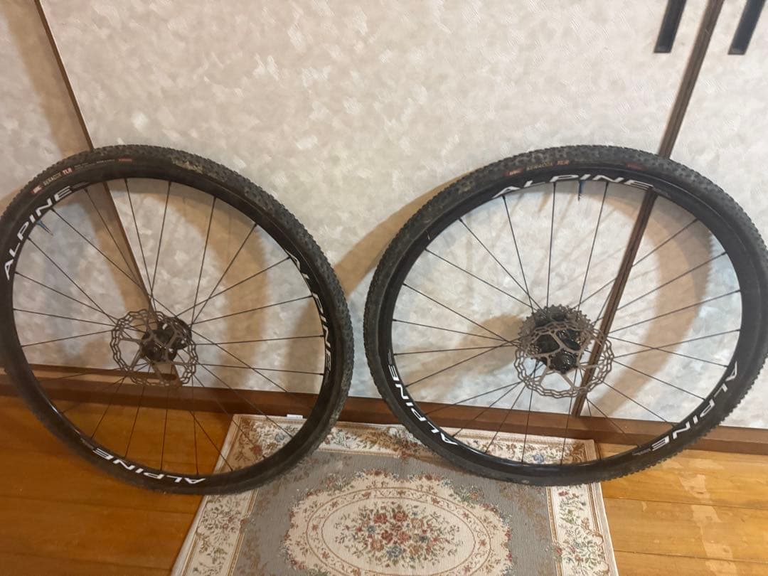 ライトニング アルパイン アルミ ディスクブレーキホイール