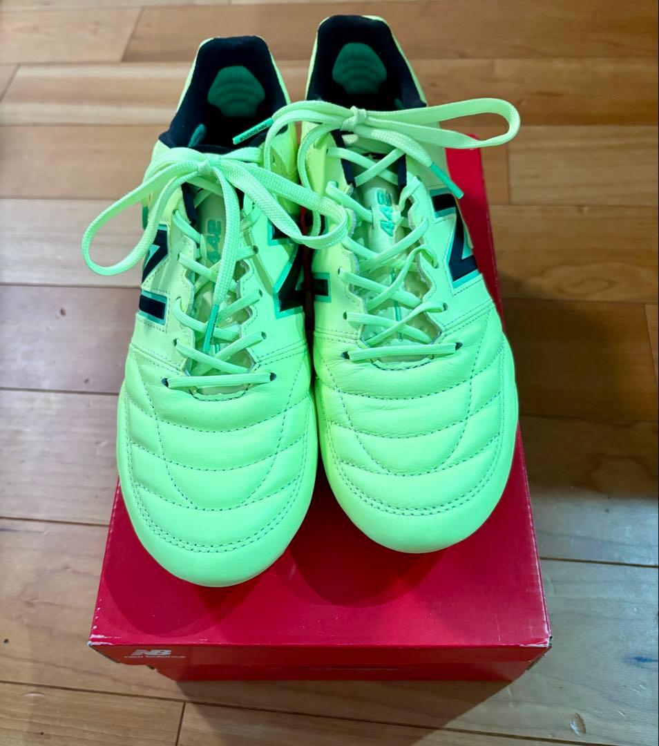 New Balance 442V2PROHGサッカースパイク　ライムグリーン