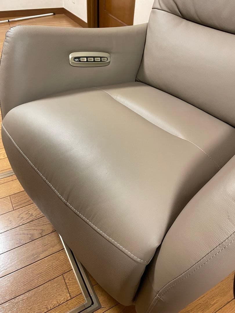 NITORI ニトリ 4モーター 電動リクライニングパーソナルチェア LE01