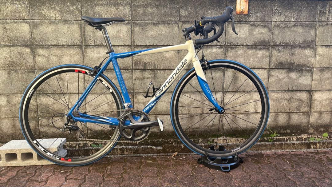 [引き取りなら一万円引き]Cannondale ロードバイク CAAD8