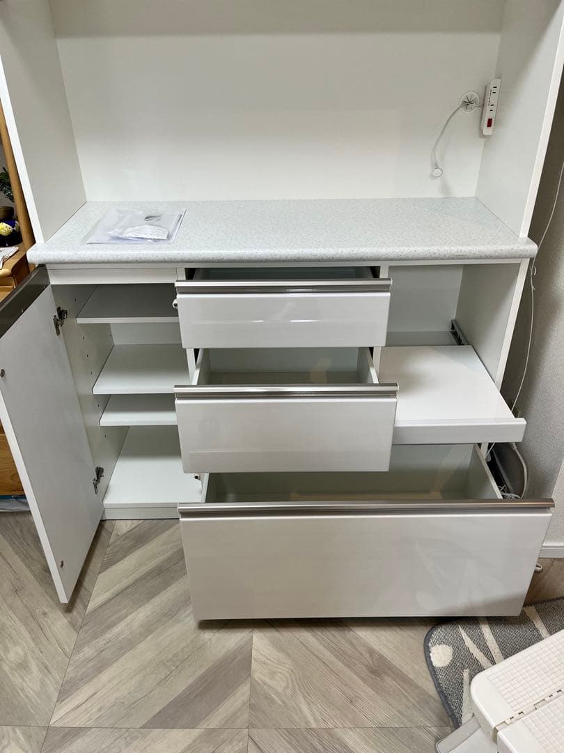 ニトリ　キッチンボード　食器棚　幅120