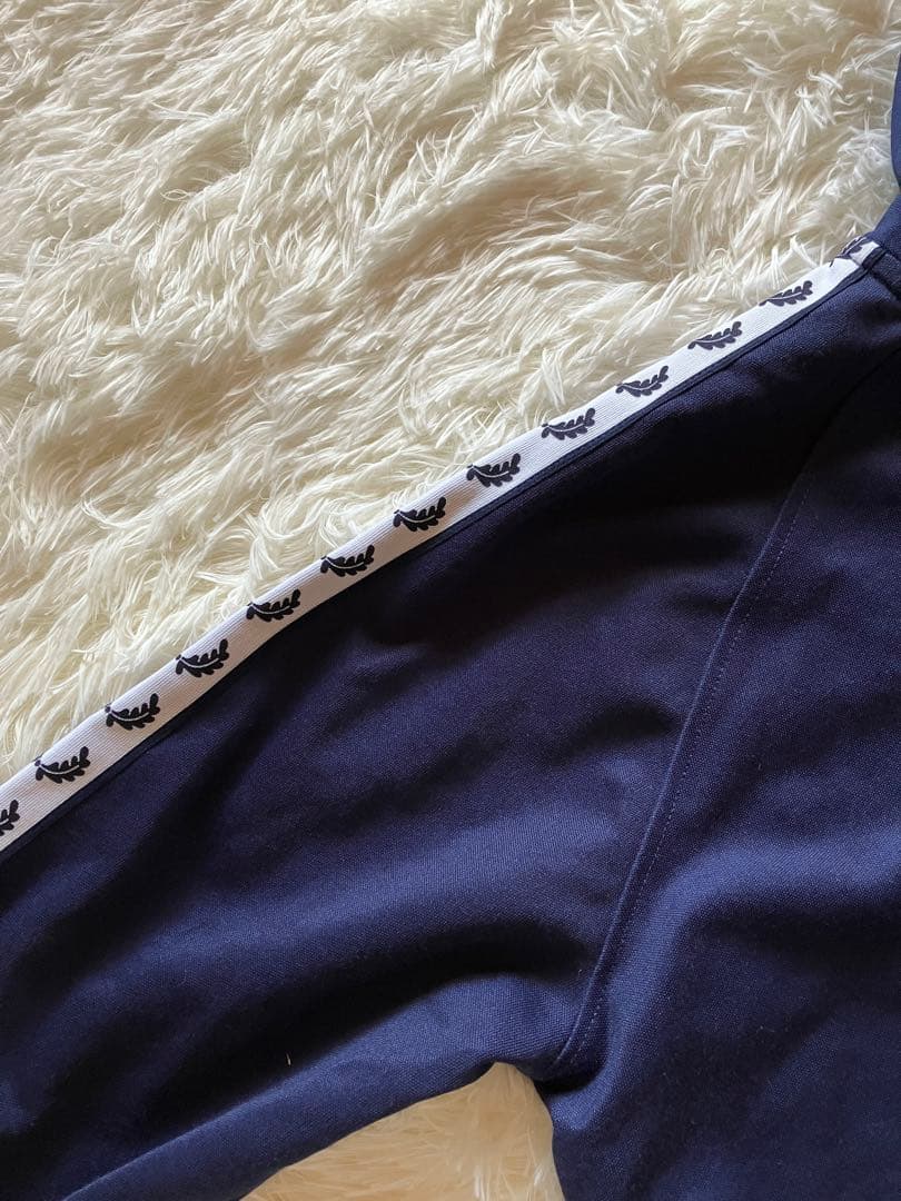 フレッドペリー　ジャージ　トラックジャケット　ネイビー　Mサイズ