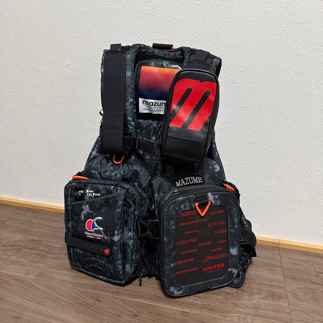 マズメ レッドムーンライフジャケットⅨ カモ 防水ケース付き mazume