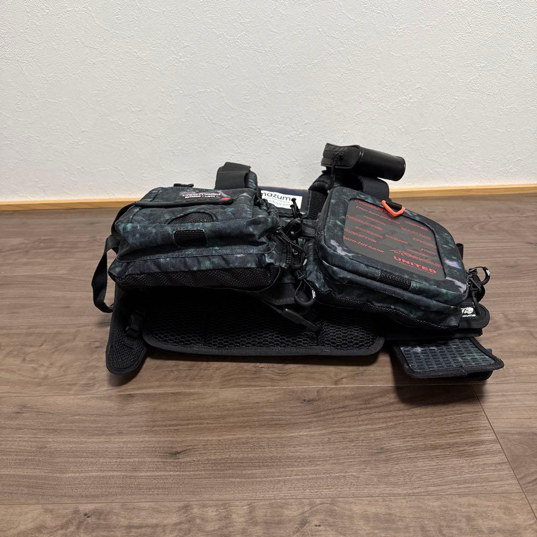 マズメ レッドムーンライフジャケットⅨ カモ 防水ケース付き mazume