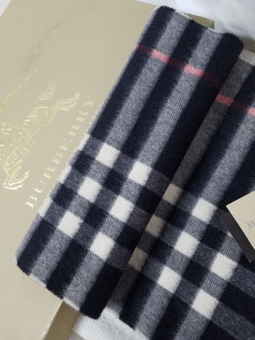 新品未使用タグ付 バーバリーカシミアマフラー ユニセックス クラシック美品