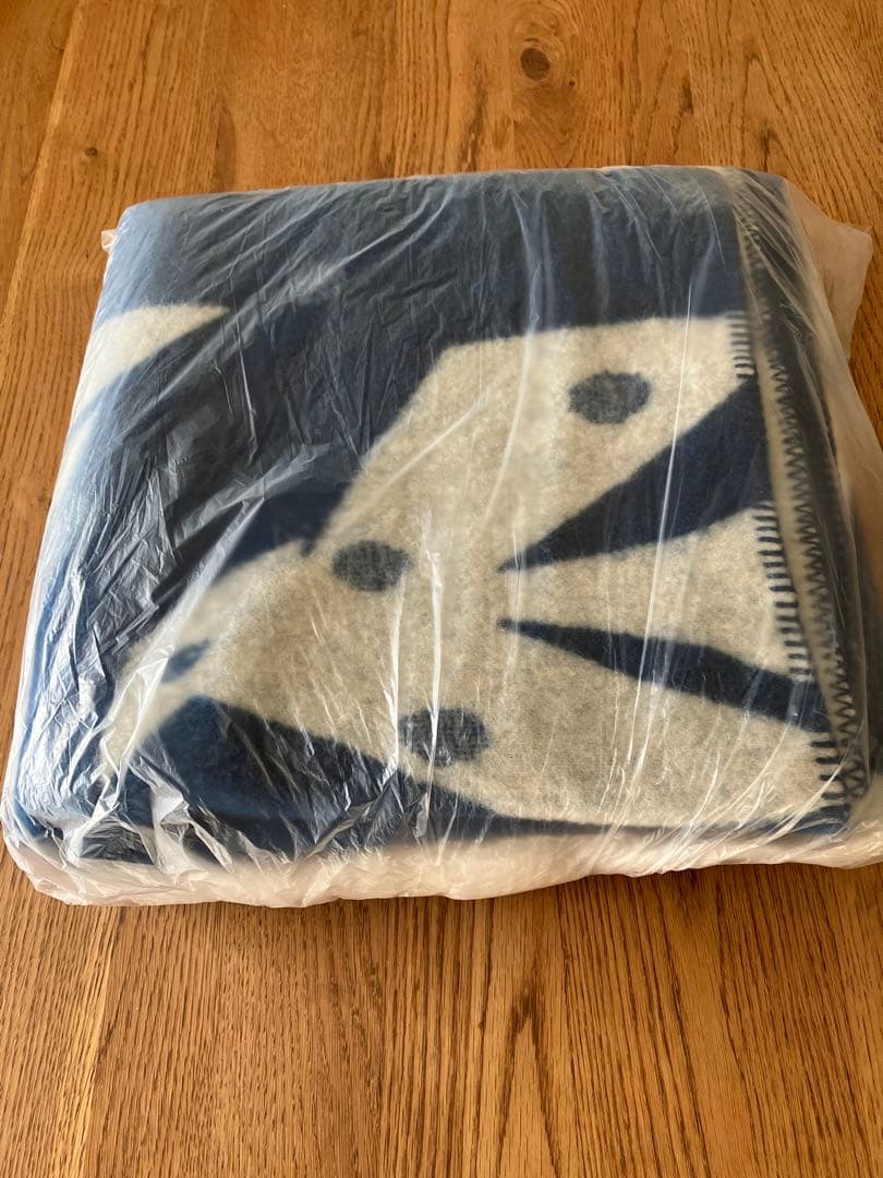 【クリーニング済】クリッパン　ミナペルホネン エコウールブランケット　毛布