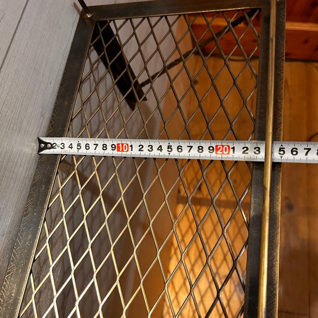 ウォールシェルフ　ツイストシェルフ　アイアンシェルフ　アンティークシェルフ