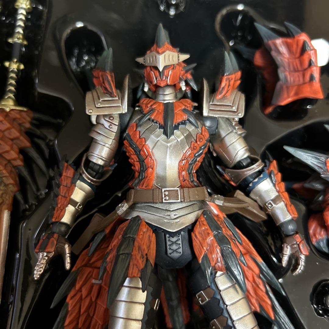 【即購入ok!!】モンスターハンター4 レウスシリーズ装備ハンター (剣士)