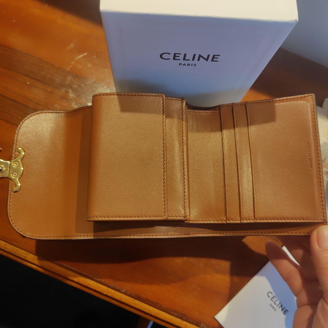 お値下げしました！CELINE トリオンフ ブラウン 三つ折り財布