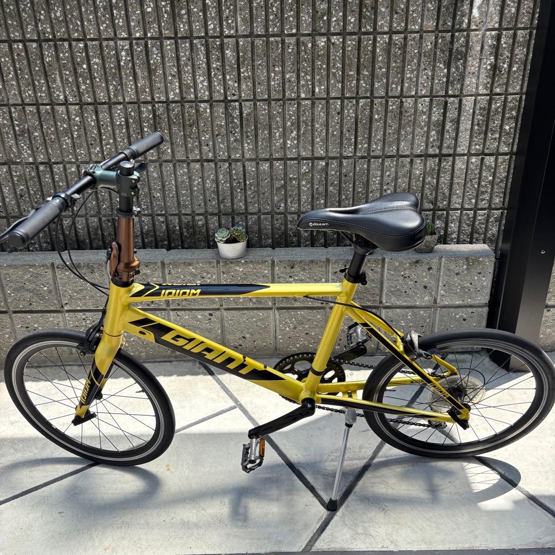 GIANT イディオム2 ミニベロ イエロー 軽量 屋根付き保管