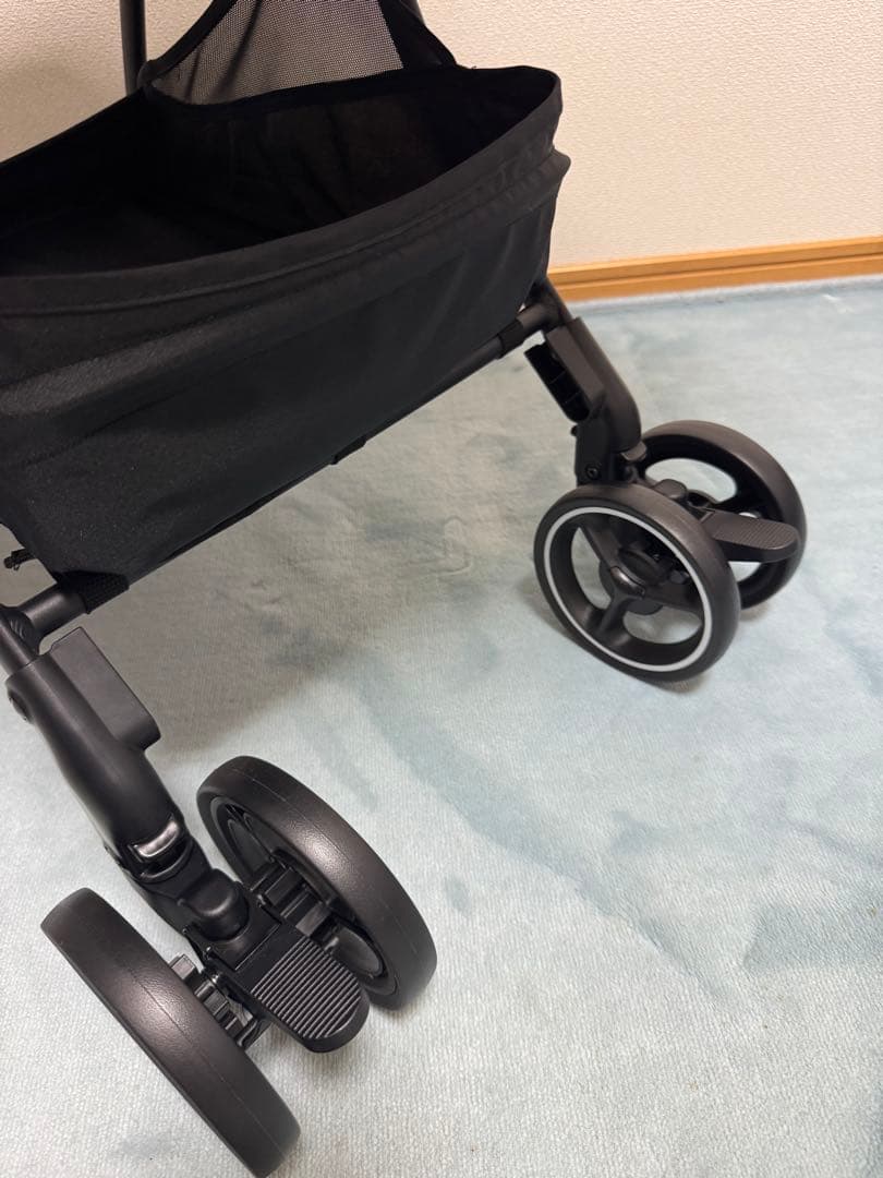 Aprica ラクーナクッションフリー　2024年製　アップリカ　ベビーカー