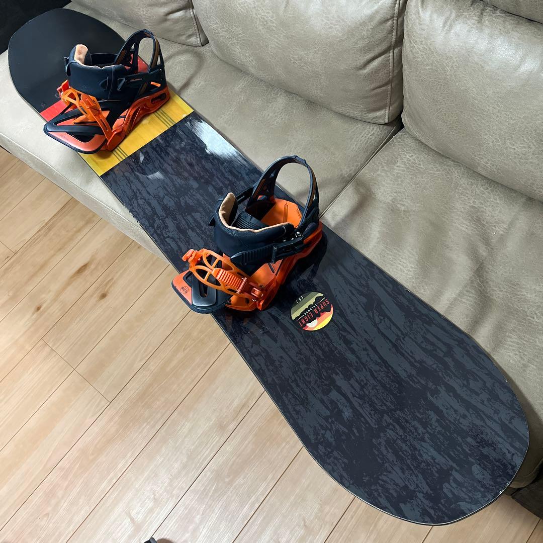 SALOMON SUPER 8 157 × SALOMON Hologram M